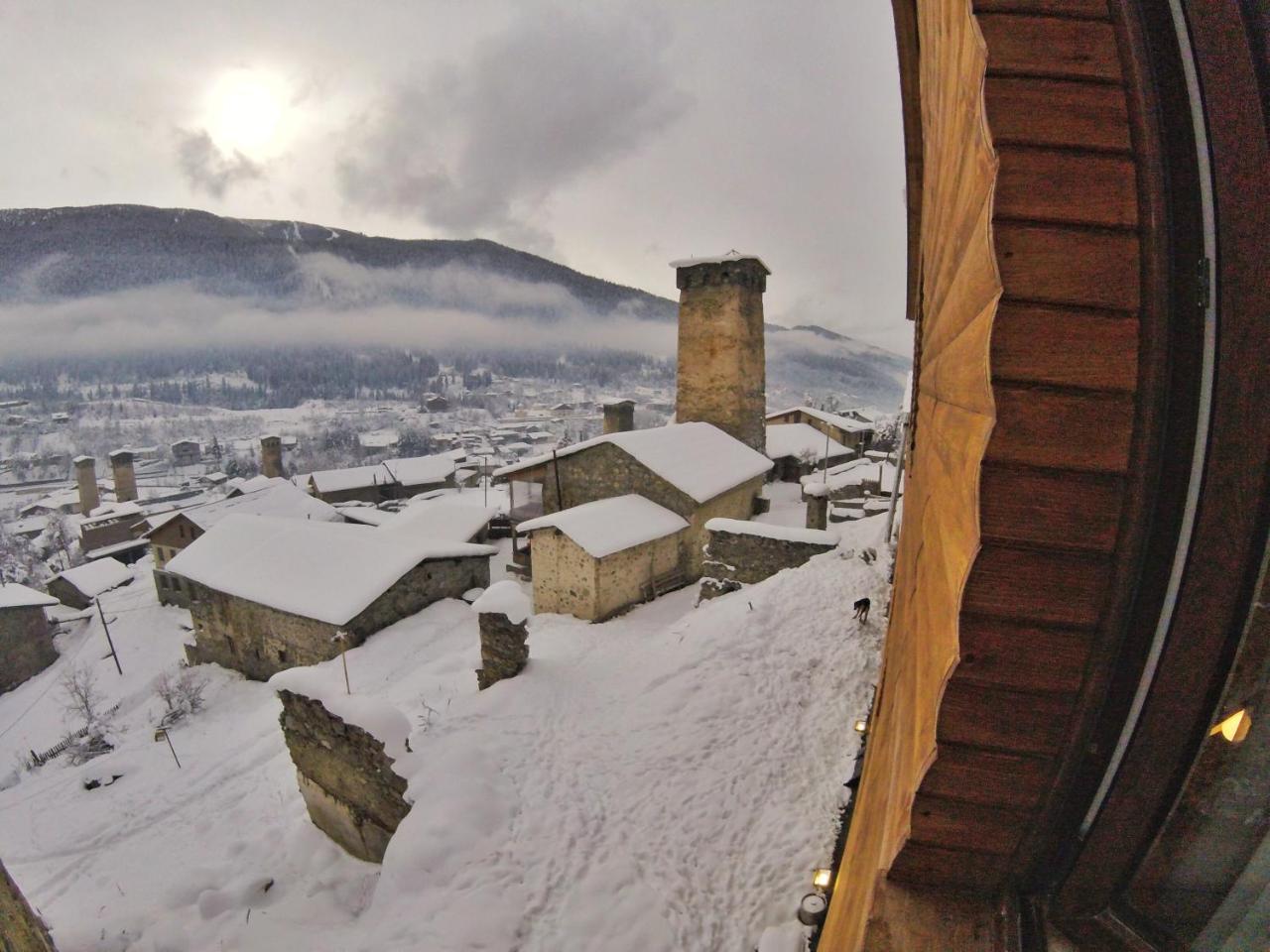 Hotel Old House Mestia Exterior photo