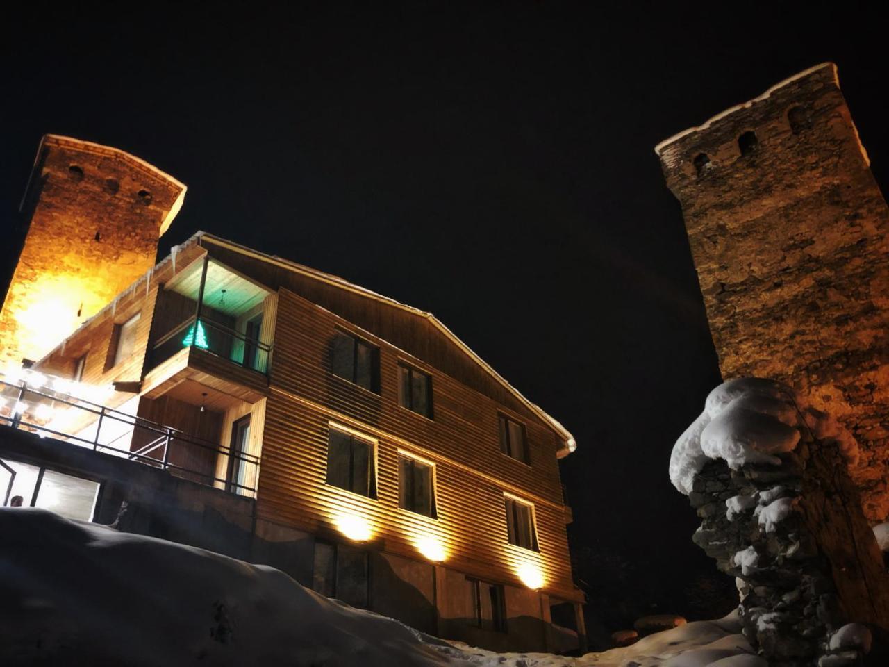 Hotel Old House Mestia Exterior photo